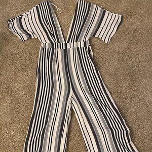 Lulus jumpsuit